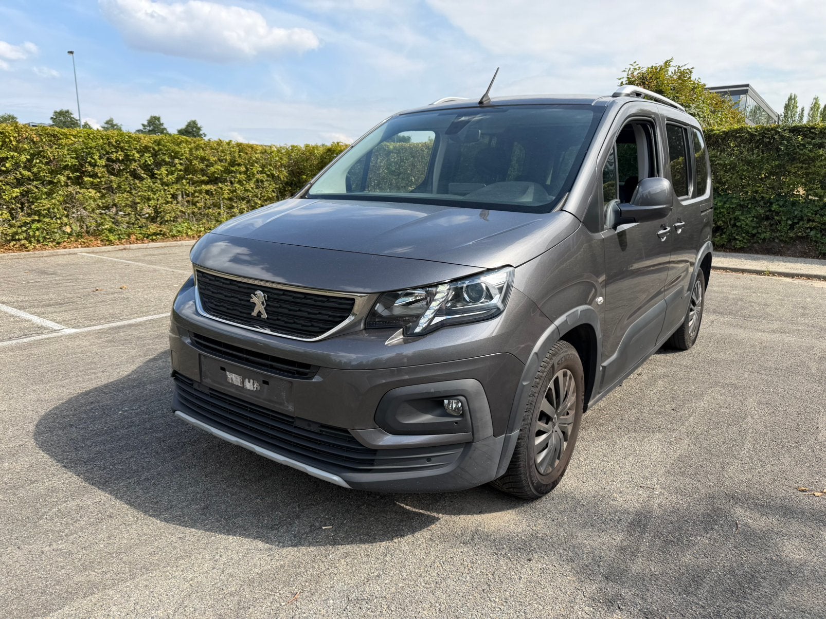 Peugeot Rifter / 1.2 Benzine / Euro 6, Autos, Argent ou Gris, Achat, Entreprise, Boîte manuelle