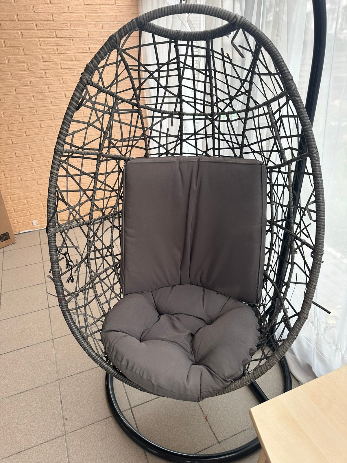 Hangstoel, Ophalen, Zo goed als nieuw, Rotan