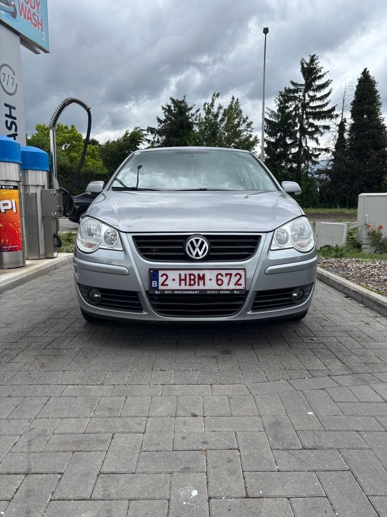 VOLKSWAGEN POLO 1.2i 120000KM 2006 5PORTES CLIMATISATION, Autos, Argent ou Gris, Achat, Entreprise, Boîte manuelle
