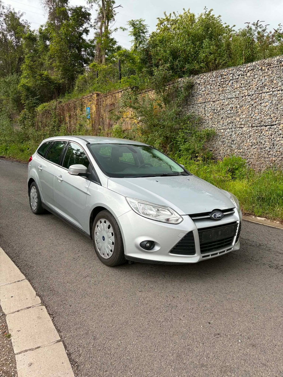 Ford focus 1.6 Tdci prete à immatriculer, Auto's, Focus, Euro 5, Stof, Zwart