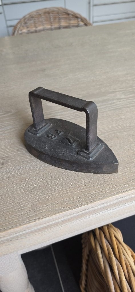 antiek strijkijzer ijzer, Antiek en Kunst, Ophalen