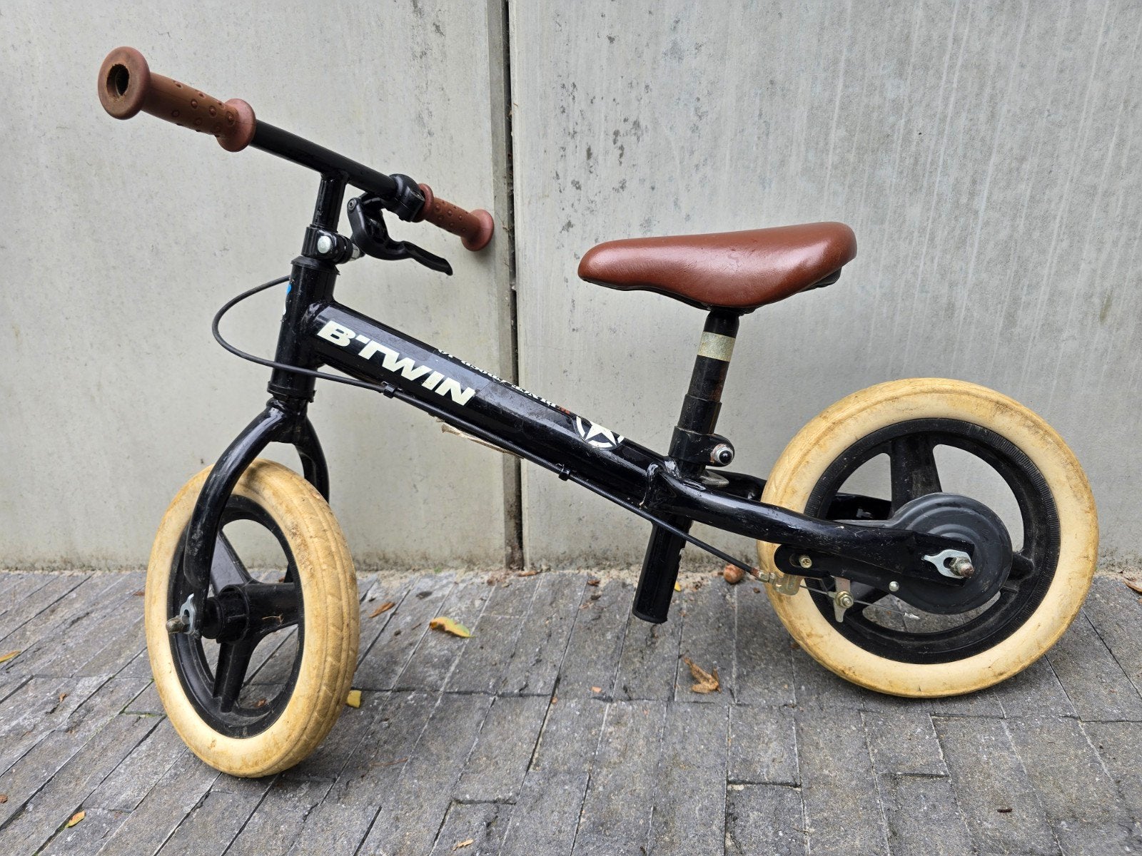 Loopfietsje zwart met rem, Ophalen, Gebruikt, Loopfiets