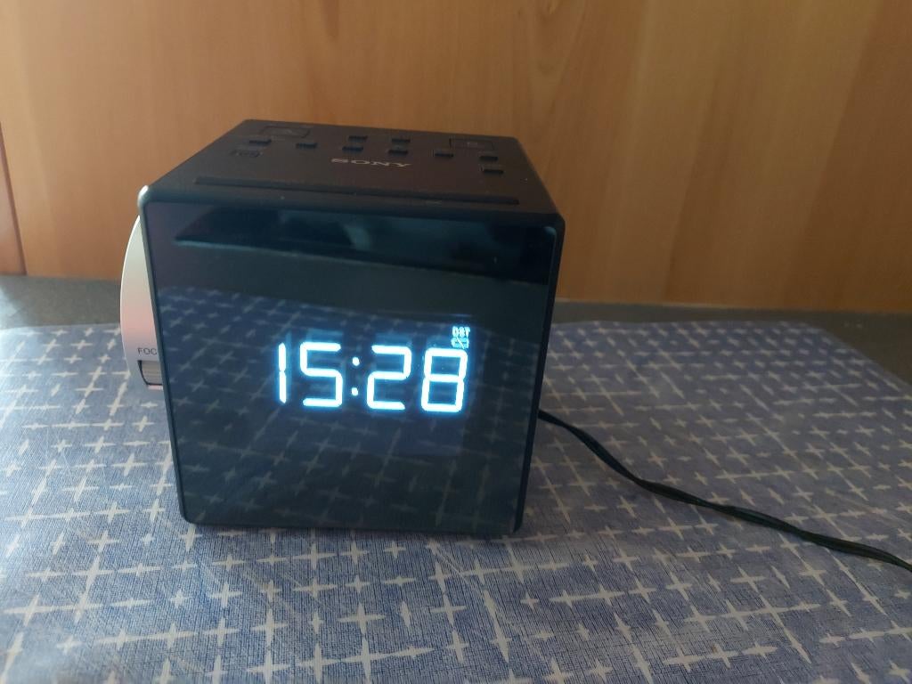 Wekkerradio met projector tijd op plafond, Ophalen, Nieuw, Digitaal