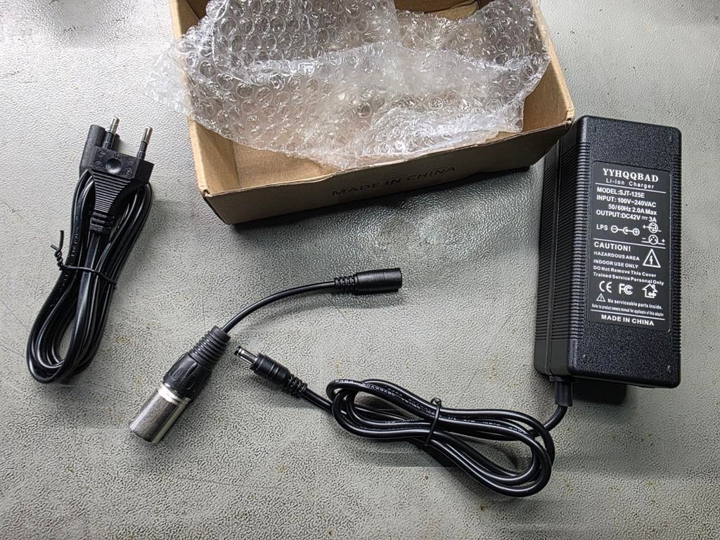 Fiets- en scooterlader 3A 42V 10s li-on battery, Ophalen of Verzenden