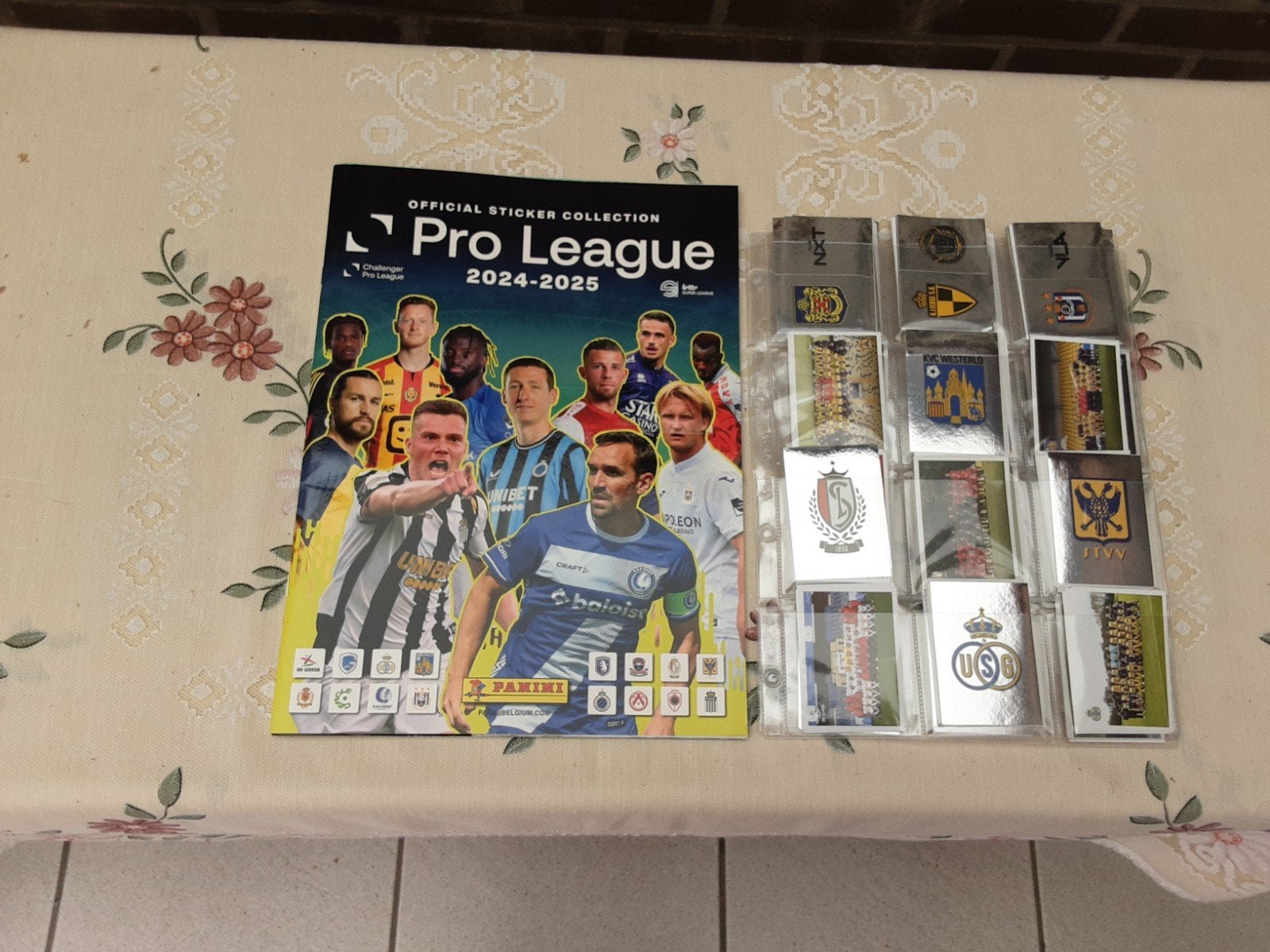 Coffret complet Panini Pro-League 2024-2025 avec album, Enlèvement ou Envoi