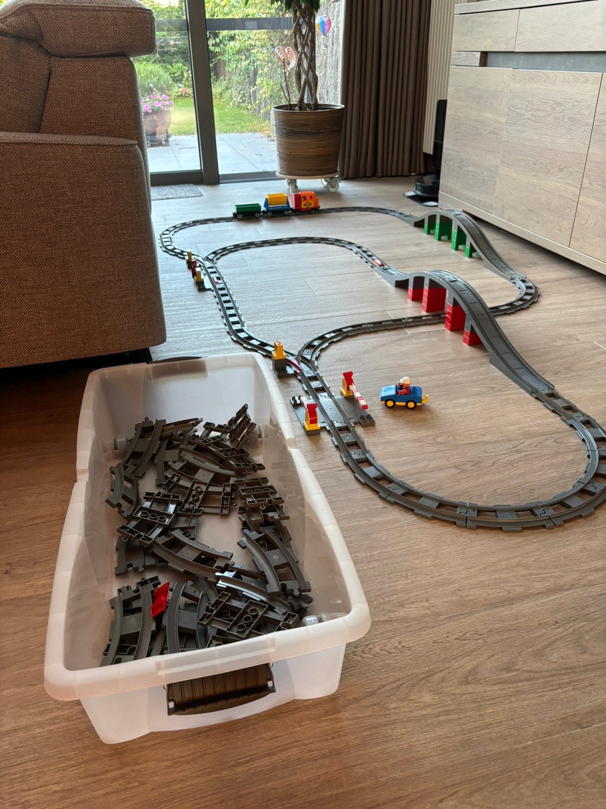 Zelfrijdend duplo trein met vele sporen, Kinderen en Baby's, Ophalen, Zo goed als nieuw, Duplo