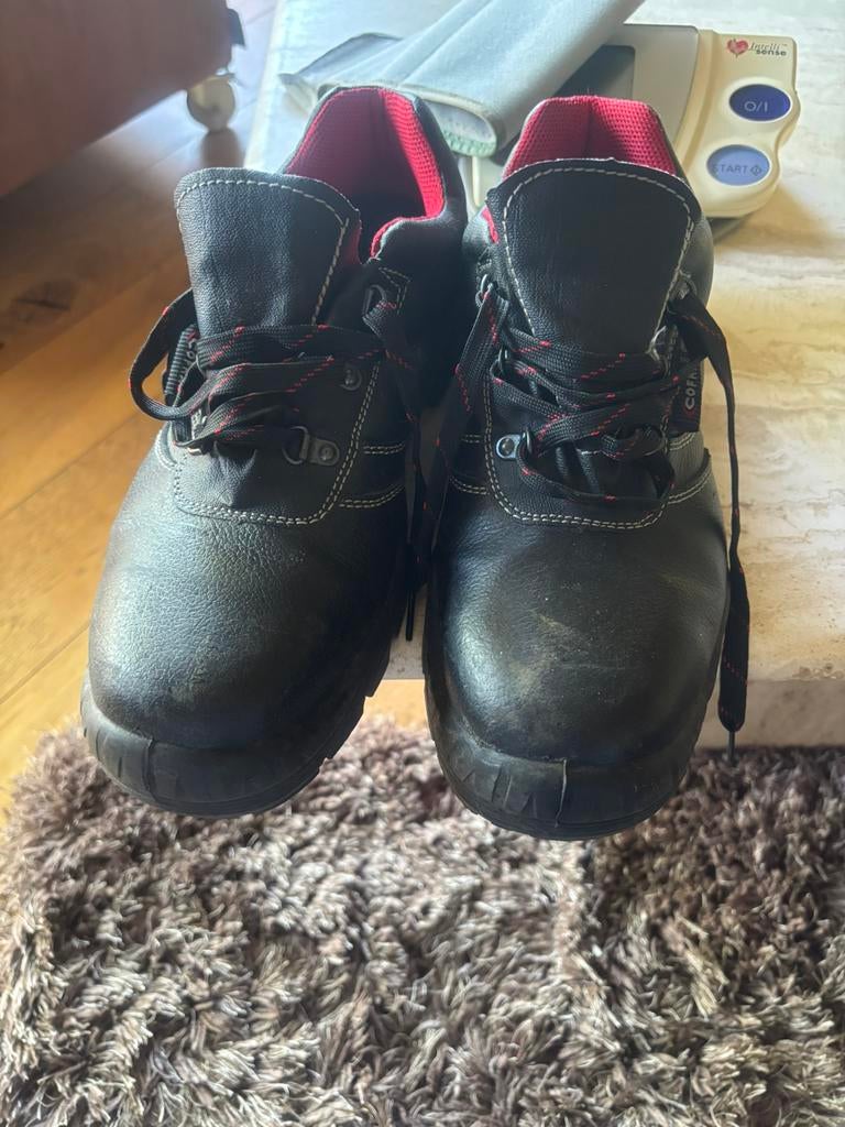 Stevige lage werkschoenen maat 43 zwart. Ook hoge schoenen., Enlèvement, Comme neuf