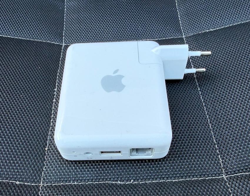 Apple airports base stations (2 stuks), Computers en Software, Ophalen of Verzenden, Gebruikt