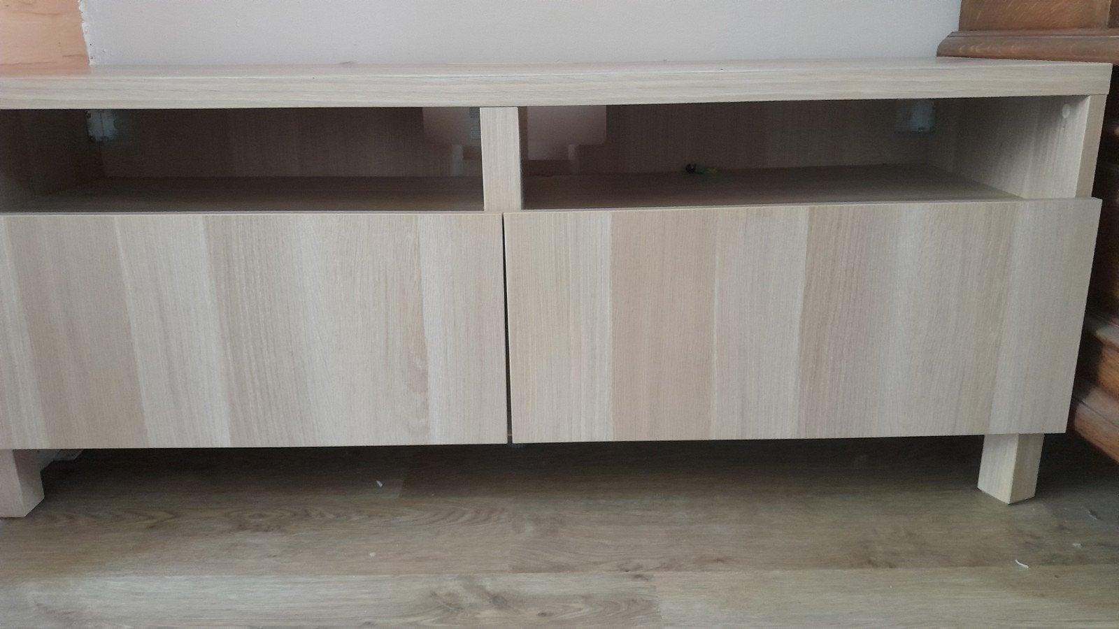 Tv kast ikea met schuiven, Huis en Inrichting, Ophalen