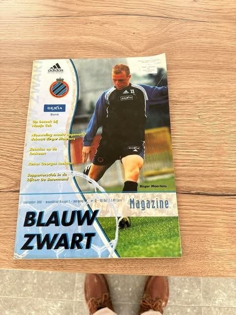 Blauw zwart magazine sept 2001 Birger Maertens, Gebruikt, Ophalen of Verzenden, Club Brugge, Info@bliioawz.ma