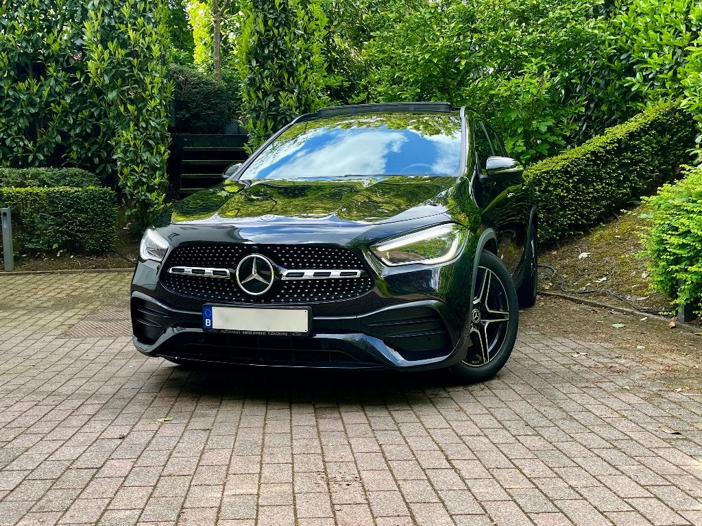 MERCEDES GLA 200d 4-MATIC Pack AMG, Autos, Mercedes-Benz, 144 g/km, Achat, Noir, Automatique