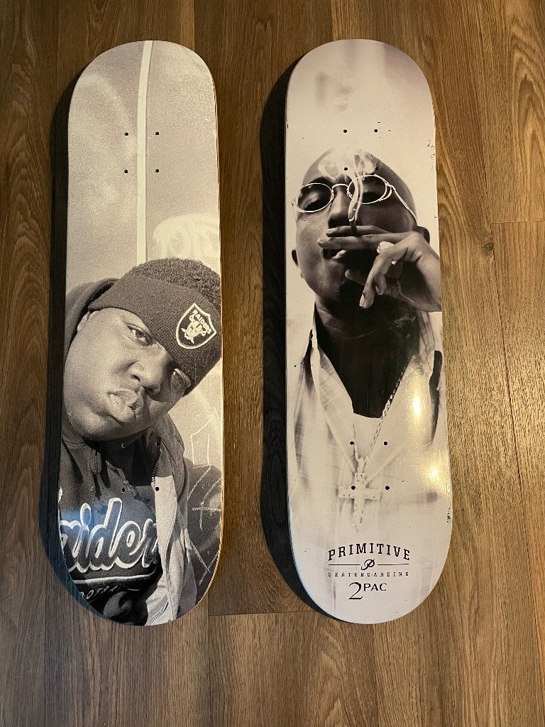 Primitive Skateboard Biggie + Tupac (RARE), Sports & Fitness, Enlèvement, Comme neuf, Skateboard
