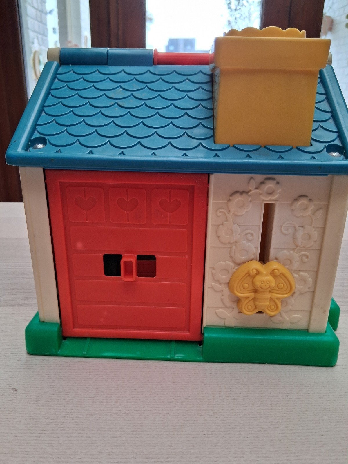 Huisje Fischer Price (incl. popje en auto), Kinderen en Baby's, Ophalen, Gebruikt, Rammelaar, Met geluid