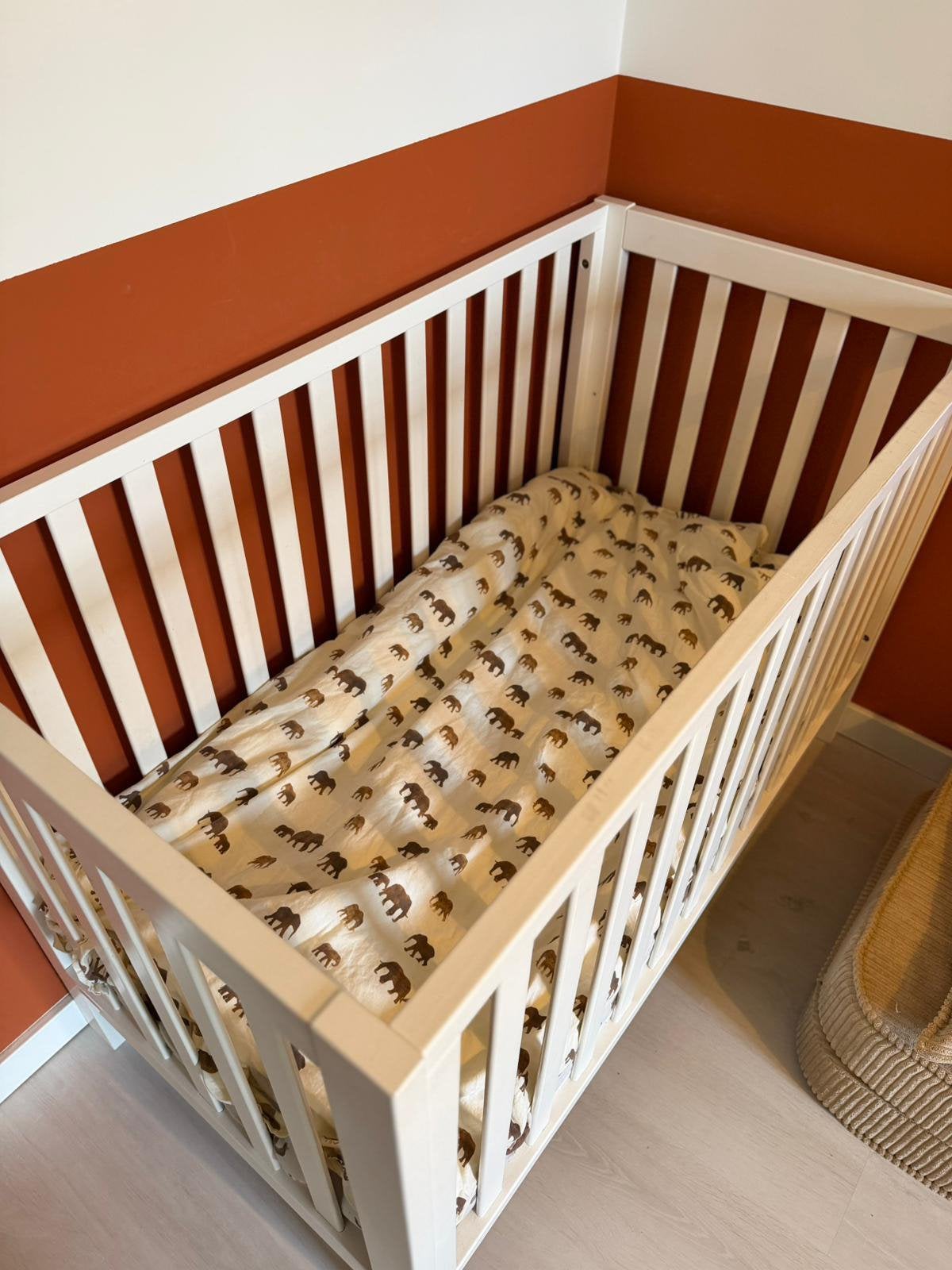 Babybed troll - goed onderhouden / rookvrij, Kinderen en Baby's, Babywiegjes en Ledikanten, Ophalen, Zo goed als nieuw
