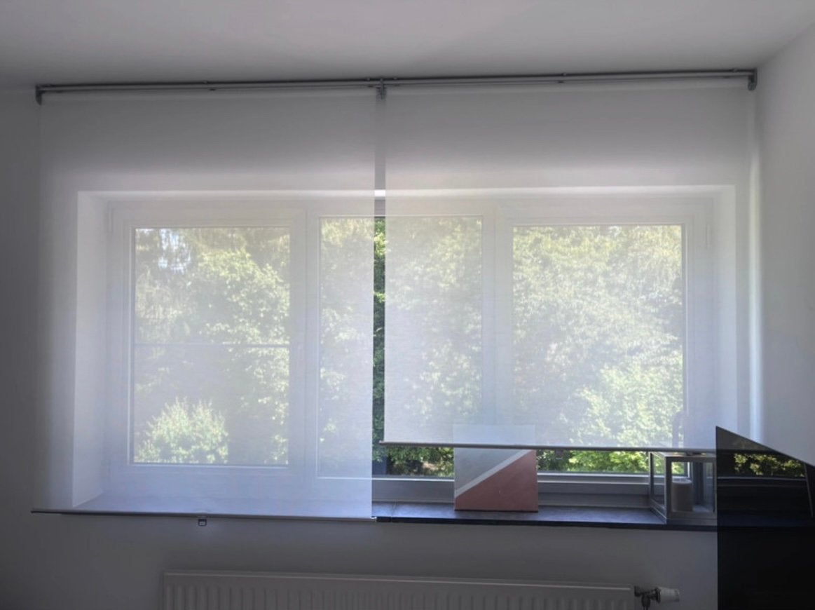 Store enrouleur IKEA blanc 120 x 195 cm, Maison & Meubles, Ameublement | Rideaux & Stores à lamelles, Store enrouleur, Comme neuf