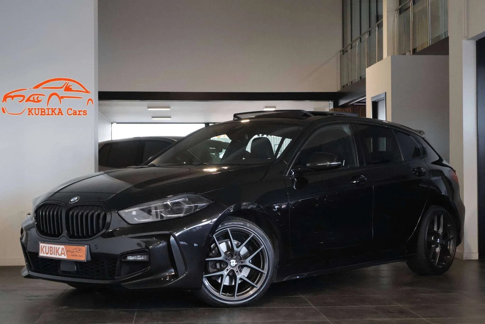 BMW 1 Serie 118 dAS M-Pack Pano ZetelV StuurV Elek. Z. Garan, Auto's, Automaat, 1 Reeks, 4 cilinders, 1505 kg