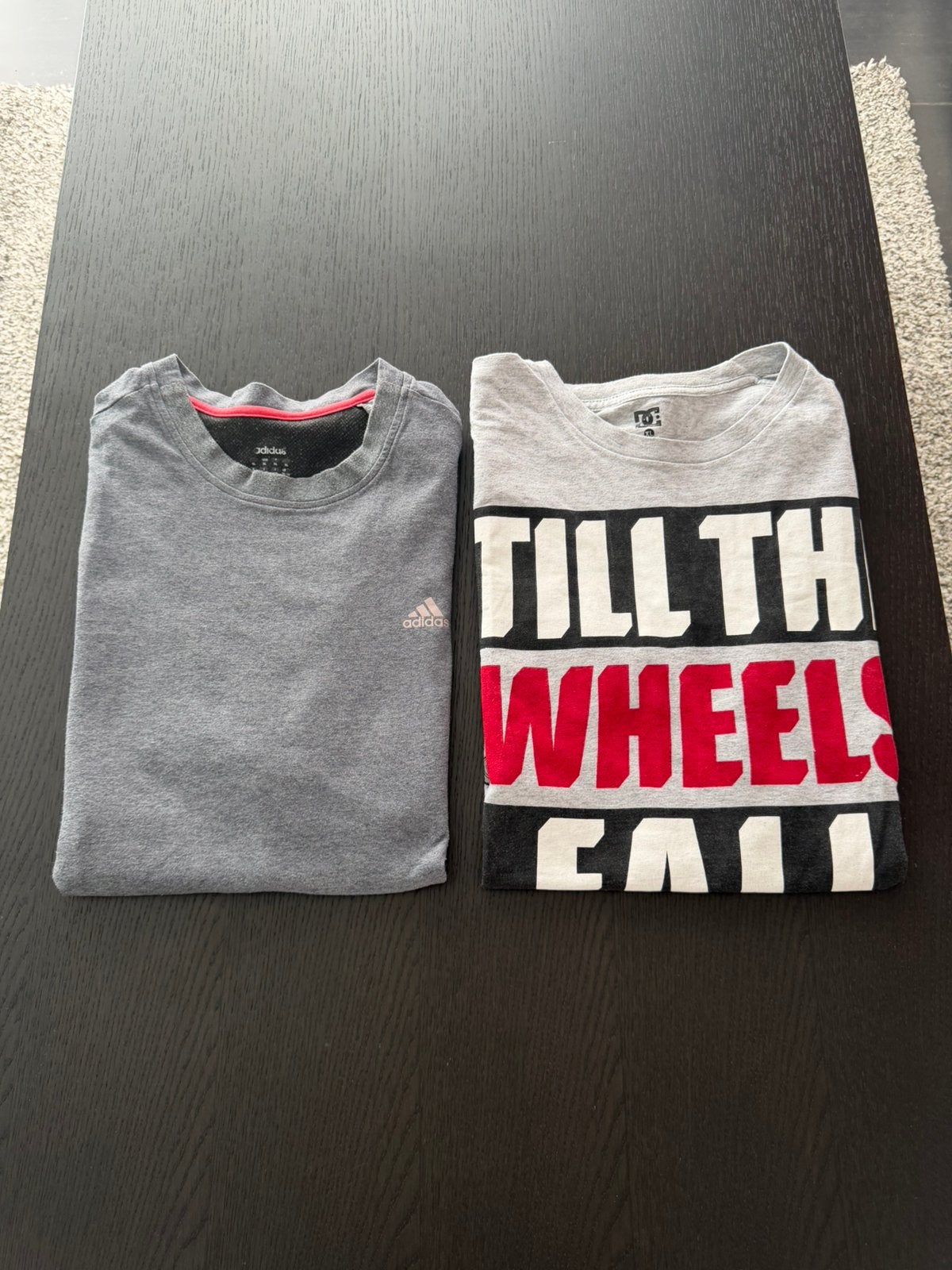 2x t-shirt maat XL - DC Shoes en adidas, Kleding | Heren, Heren-kledingpakketten, Ophalen of Verzenden, Maat 56/58 (XL)