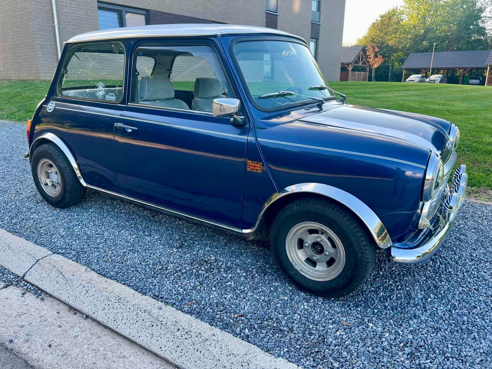 À VENDRE – MINI MORRIS 1984 – 40.000 KM, Voorwielaandrijving, 4 zetels, Blauw, Handgeschakeld
