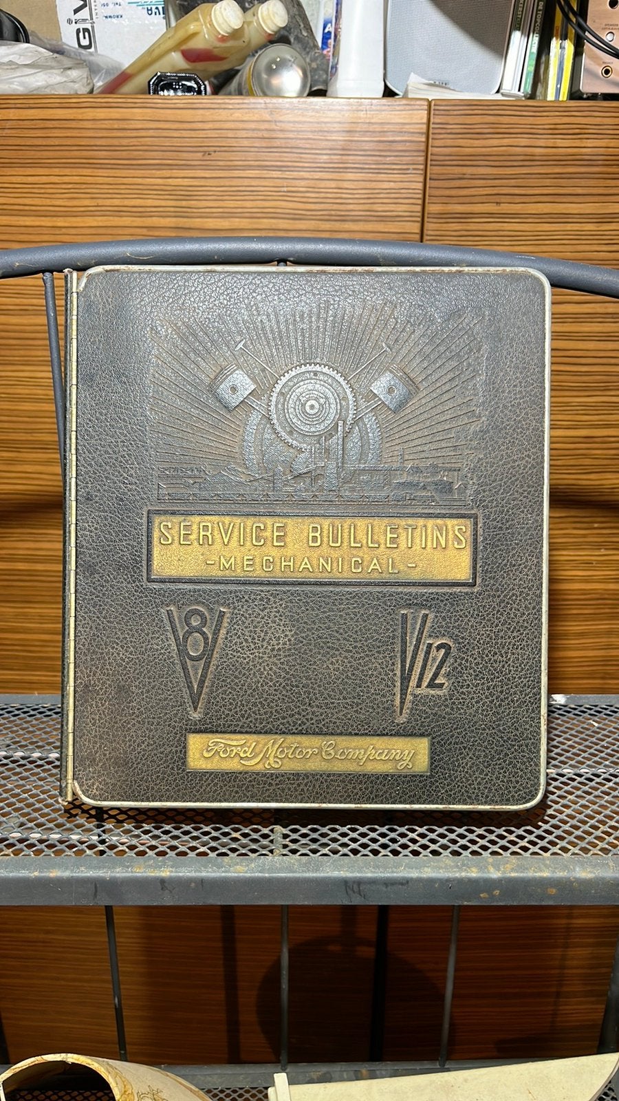 Oud ford V8 V12 mecaniciens handboek lederen ringkaft ,.., Ophalen, Zo goed als nieuw