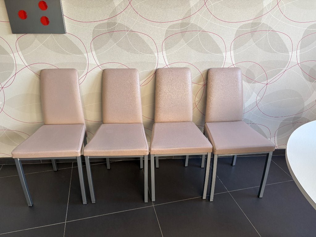 4 keukenstoelen, Ophalen, Kunststof, Gebruikt, Overige kleuren