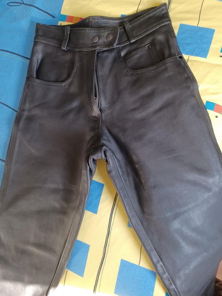 Pantalon cuir 40, Ophalen