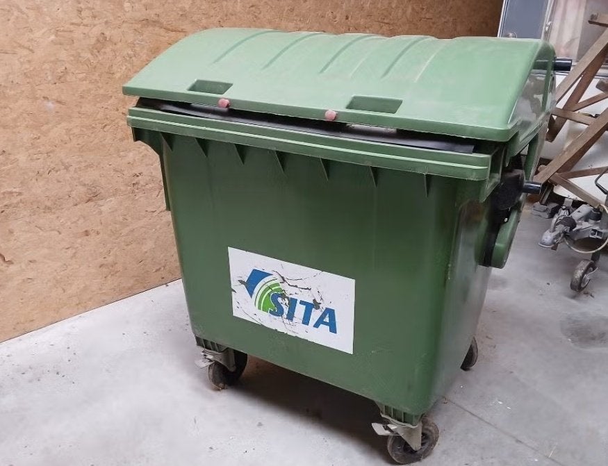 rolcontainer 1100L, Ophalen