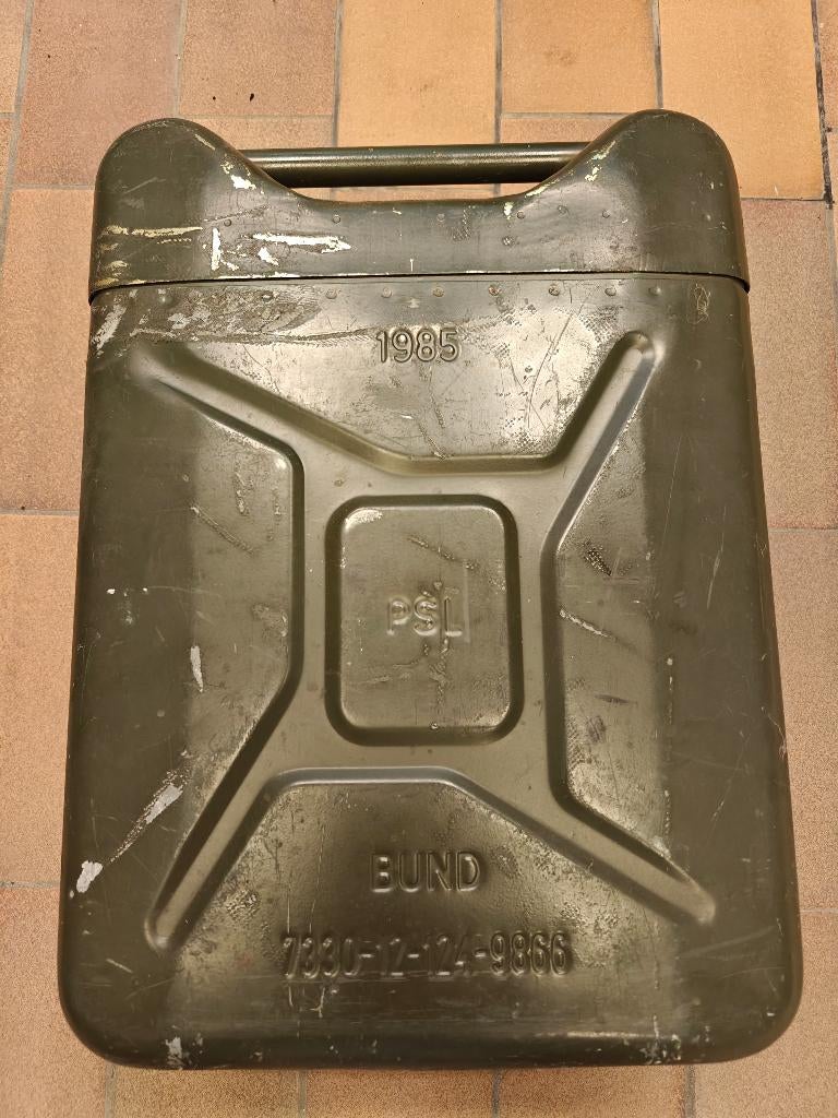 Jerrycan chaud militaire (1985) — Thermoport  Bundeswehr, Enlèvement ou Envoi, Autres, Autres types