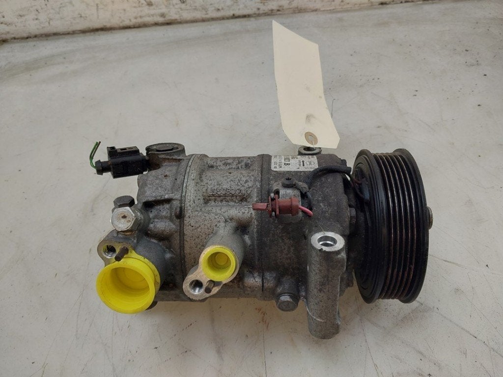 AIRCO POMP Skoda Fabia III (NJ3) (01-2014/06-2021), Gebruikt, Info@skoda-auto.de, Skoda, Max-Planck-Straße  3-5
64331  Weiterstadt, DE