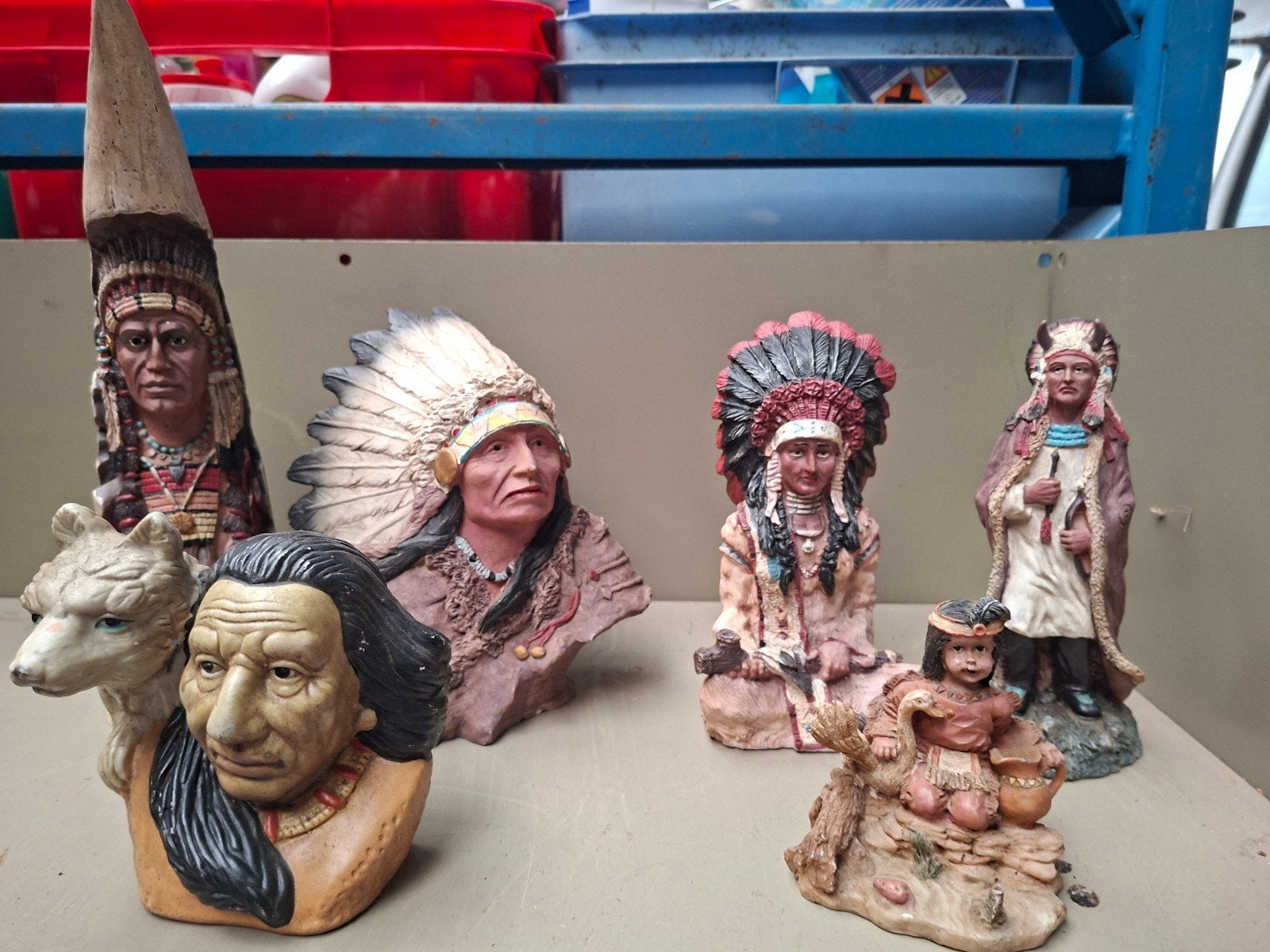 decoratieve beelden en bustes van indianen, Hobby en Vrije tijd, Ophalen of Verzenden