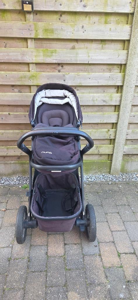 Nuna Demi Grow kinderwagen, Kinderen en Baby's, Kinderwagens en Combinaties, Gebruikt, Verstelbare duwstang, Ophalen, Kinderwagen