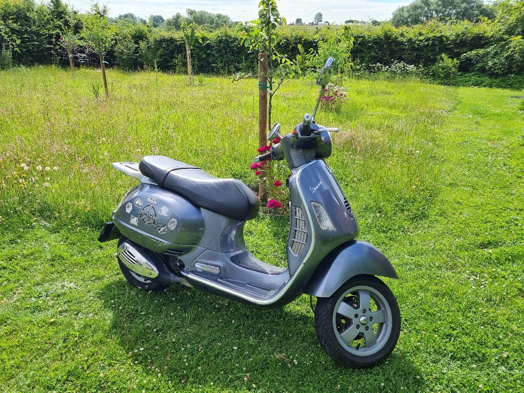 Scooter Vespa, Motoren, Motoren | Piaggio, Scooter, Occasion, Particulier, 11 kW of minder
