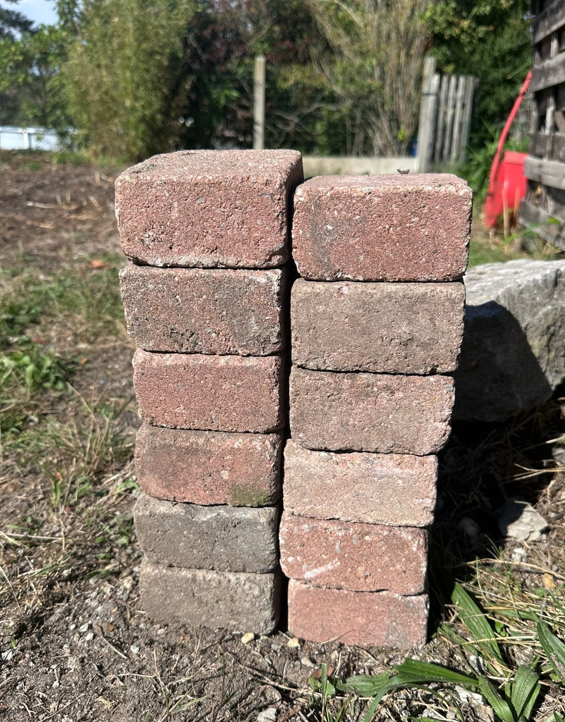 À vendre – Environ 300 klinkers, Enlèvement, Comme neuf, Béton, Briques