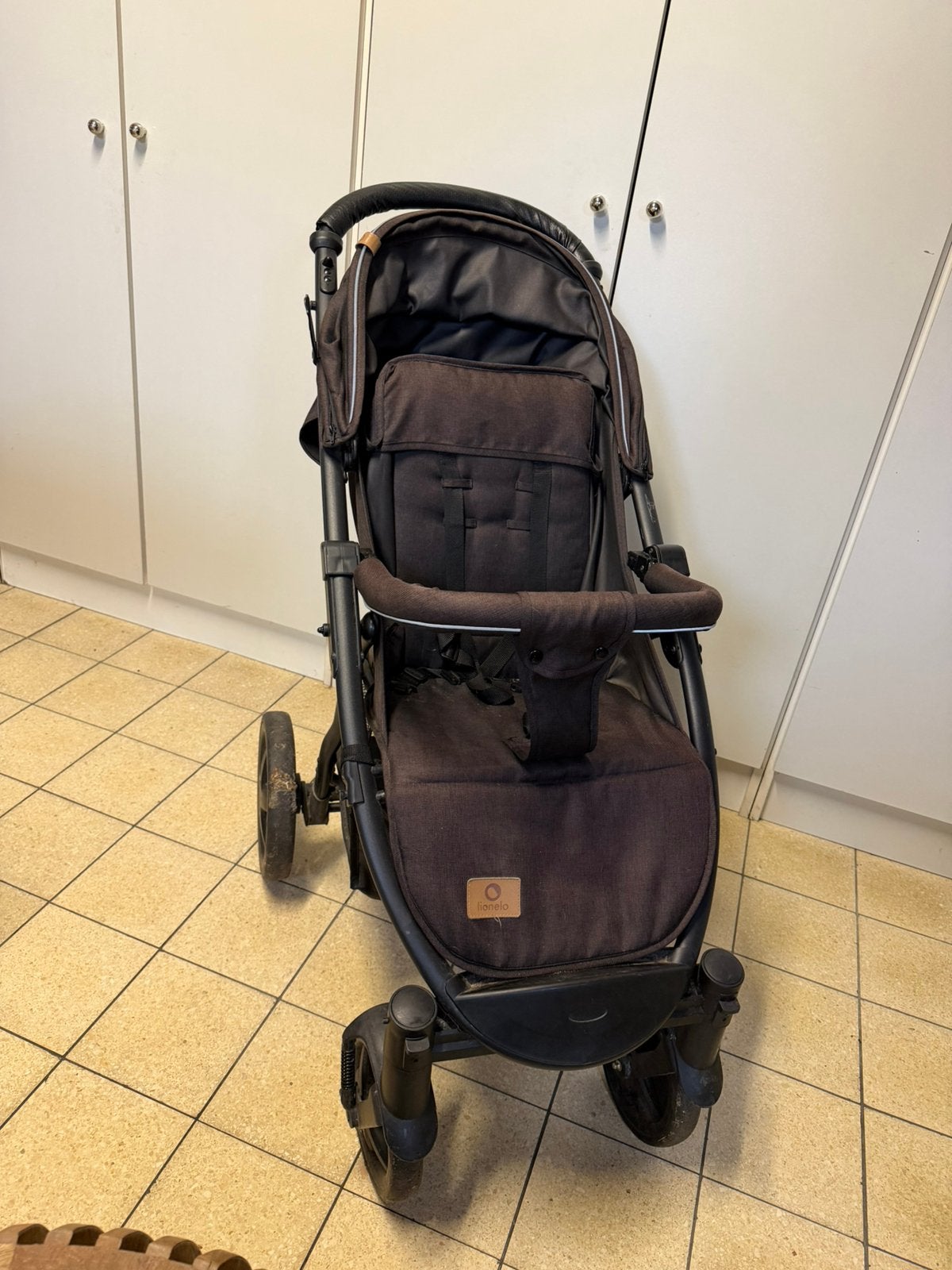 Lionelo buggy kinderwagen in zeer goede staat, Ophalen, Gebruikt