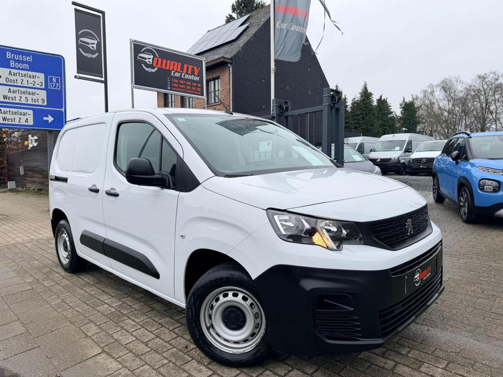 Peugeot Partner 2023 1.5hdi 063000km 3zitpl 102pk Btw incl, Voorwielaandrijving, Stof, Euro 6, 4 cilinders