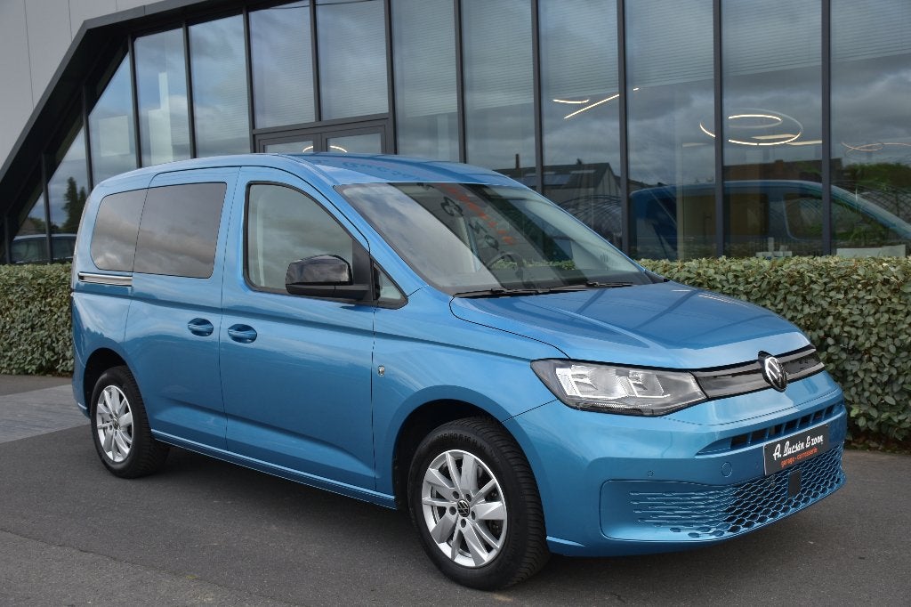 VW Caddy 1.5 TSI DSG 5PL / APPLE CAR / CAMERA/ TREKHAAK, 1498 cc, Euro 6, Blauw, 5 zetels