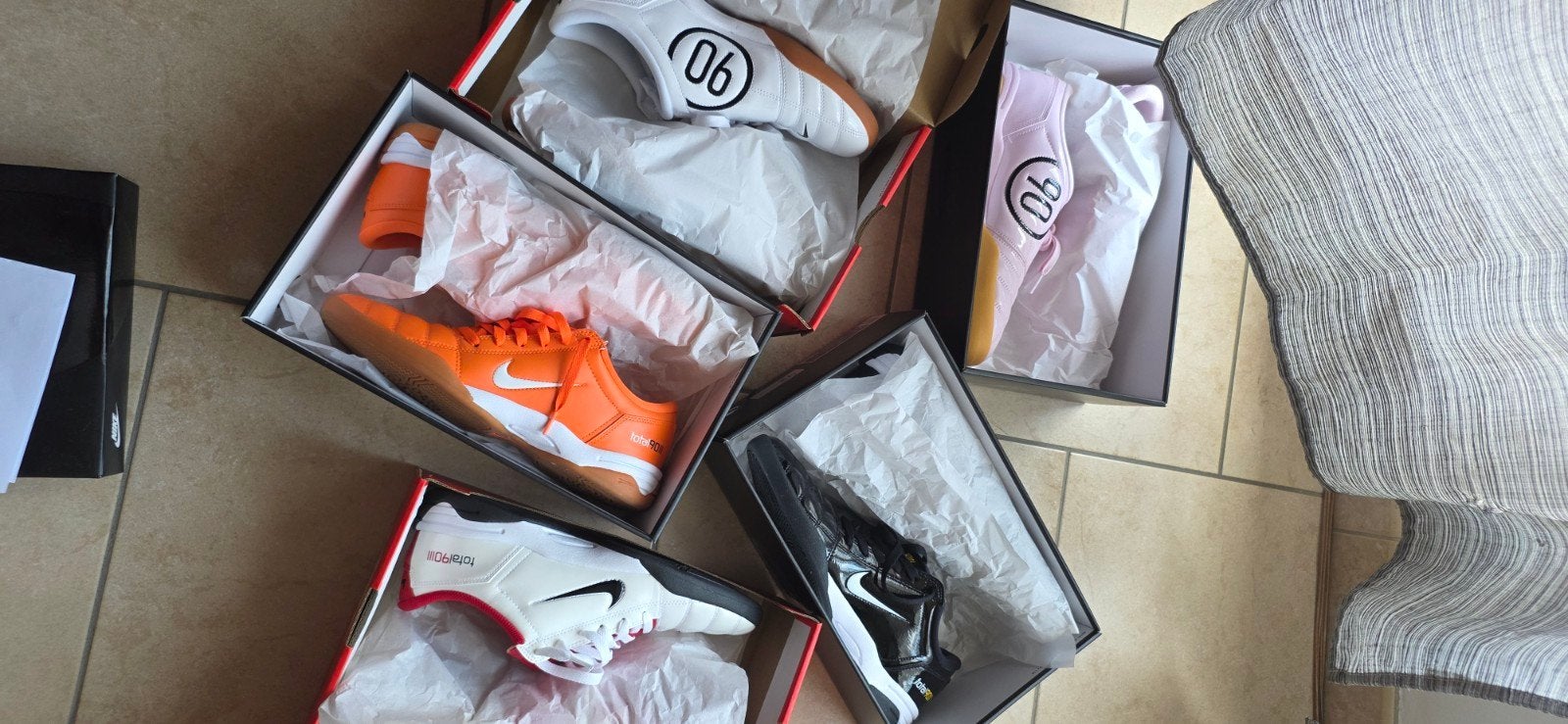 Nike 90 Total  NEUF  p 42, Enlèvement ou Envoi, Neuf