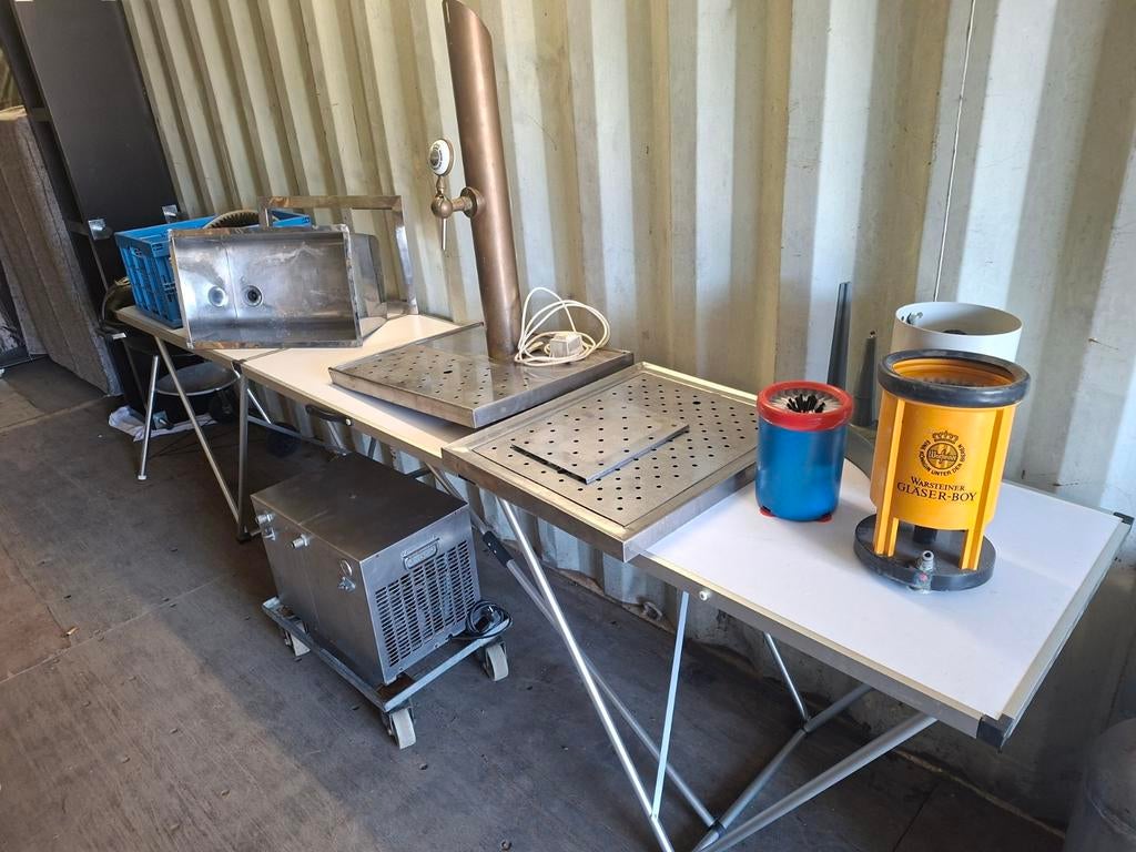 Complete Tapinstallatie met koeling, Enlèvement, Utilisé