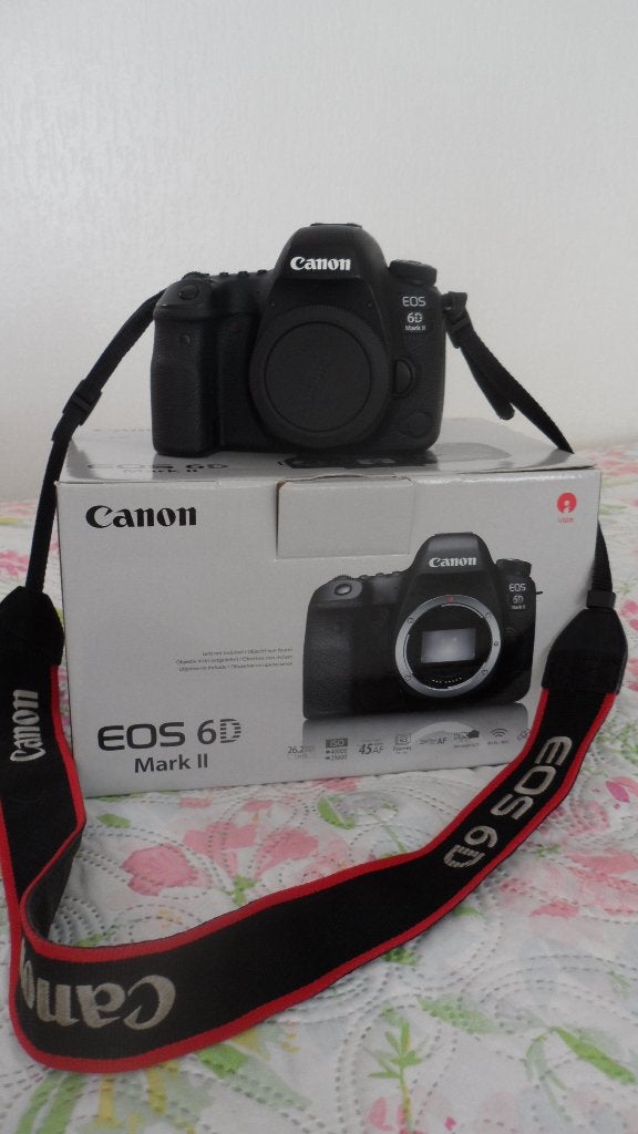 EOS 6D MARK II ETAT IMPECCABLE, TV, Hi-fi & Vidéo, Appareils photo numériques, Enlèvement, Comme neuf, Batterie, Canon