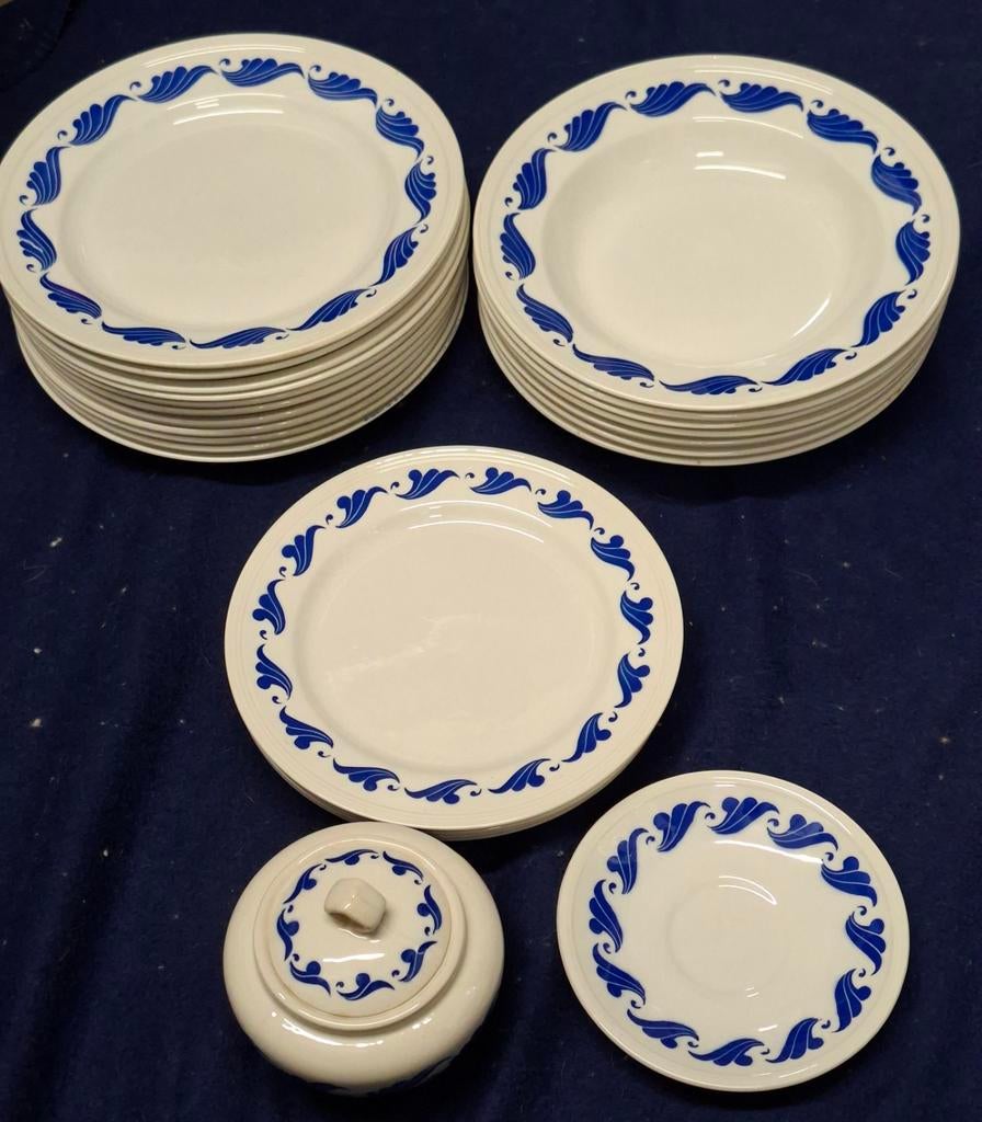 vintage Royal Boch 21 serviesstukken, Ophalen