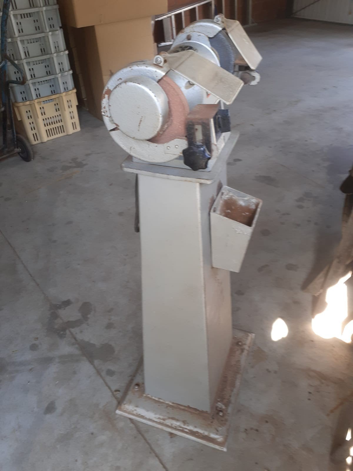 Slijpmolen op voet, professioneel, Doe-het-zelf en Bouw, Gereedschap | Slijpmachines, Ophalen