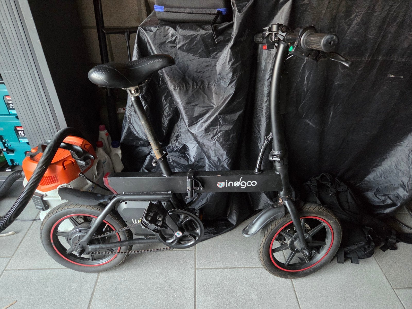 Elektrische plooifiets met gashendel, Fietsen en Brommers, Ophalen of Verzenden