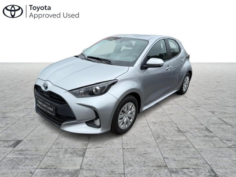 Toyota Yaris Dynamic & Trekhaak & Sensoren voor- en achteraa, Auto's, Automaat, Euro 6, Hybride Elektrisch/Benzine, Yaris
