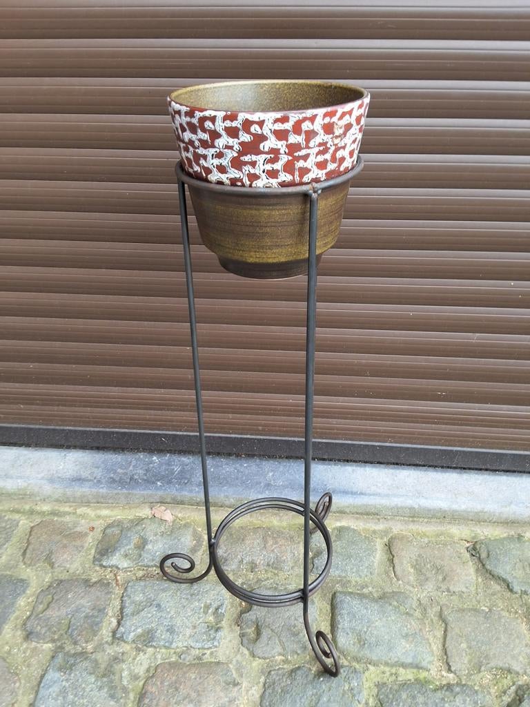 Metalen staander met plantenpot in prima staat, Tuin en Terras, Ophalen