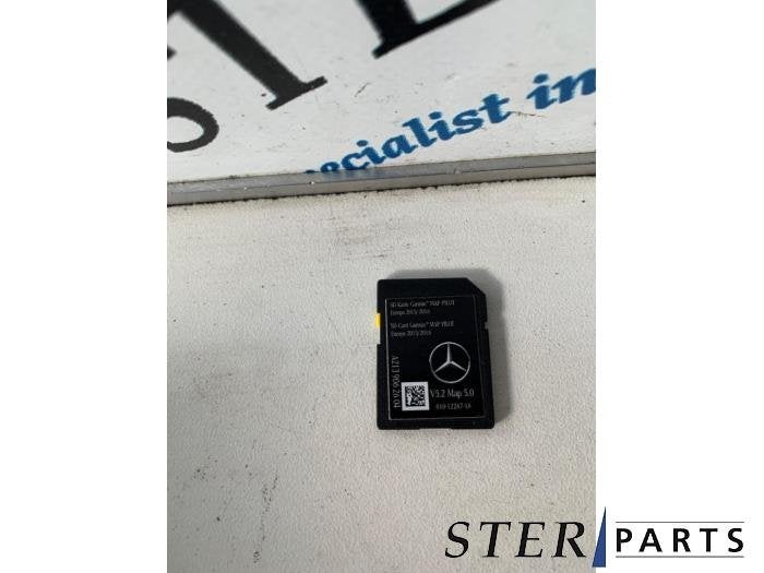 Navigation carte SD d'un Mercedes E-Klasse, Neuf, -, -, Enlèvement ou Envoi