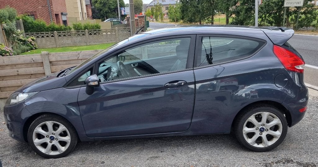 Ford fiesta, Autos, 1242 cm³, Euro 5, Achat, 1041 kg