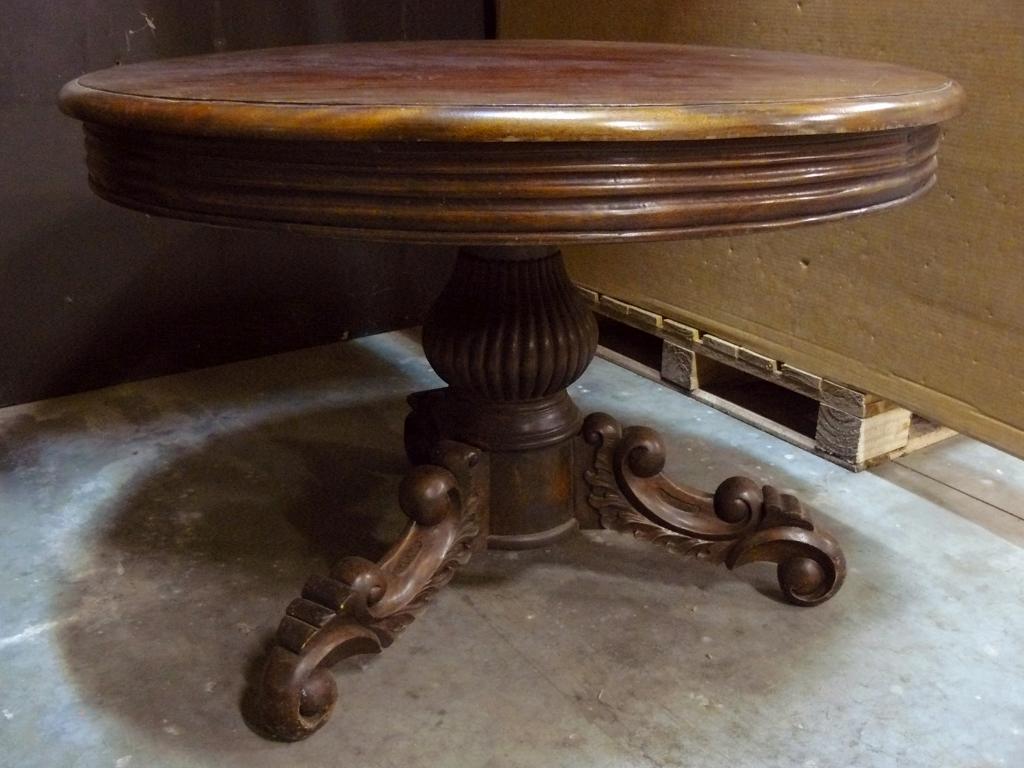 Antieke tafel Louis Philippe (drievoet), Ophalen