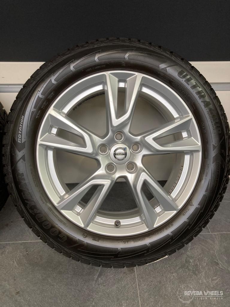 18” originele Volvo XC40 velgen + winterbanden 5x108 3136286, Pneus et Jantes, Pneus hiver, Véhicule de tourisme, -
