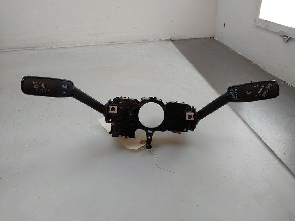 COMBISCHAKELAAR STUUR Volkswagen Polo VI (AW1), Gebruikt, Volkswagen