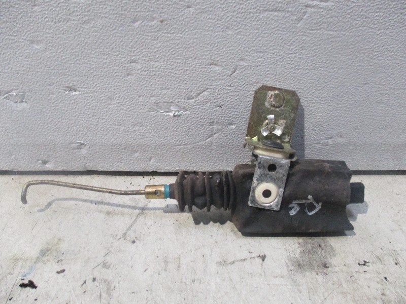 CENTRALE VERGRENDELING MOTOR RECHTS VOOR F-150 Standard Cab, Gebruikt, Kunden@ford.com, Amerikaanse onderdelen, Henry-Ford-Straße  1
50735  Köln, DE