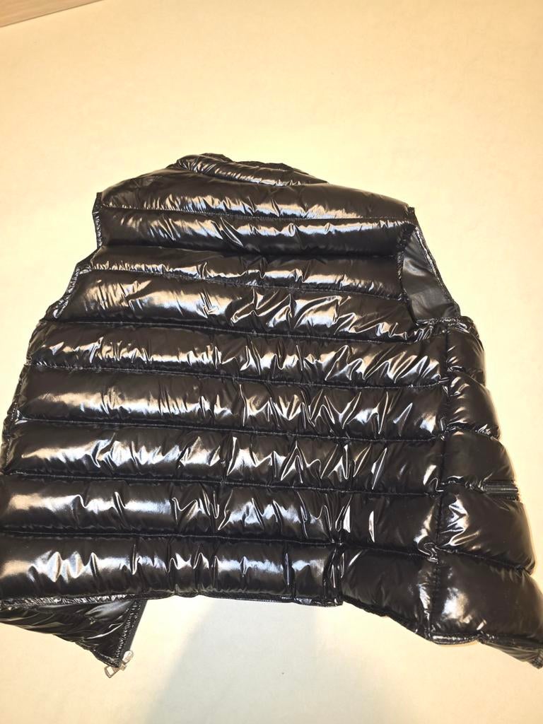 Moncler zwarte bodywarmer, Enlèvement, Taille 48/50 (M)